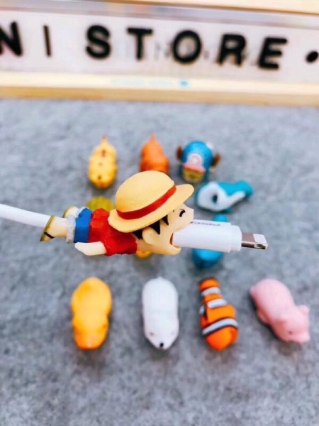 Предпазител за USB кабел Cable Bite