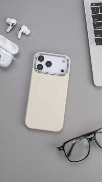 iPhone 17 Pro Max MEMUMI LIQIUD SILIKON CASE MAGSAFE