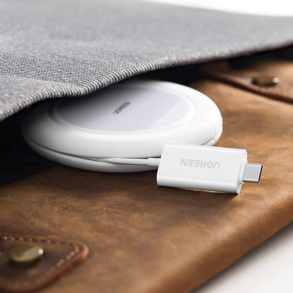 Безжично зарядно устройство Ugreen CD245 Qi  MagSafe (15W) USB-C 